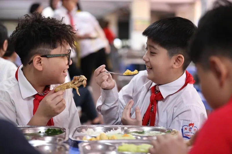 Mô hình học bán trú là giải pháp tối ưu giúp phụ huynh Thủ đô yên tâm làm việc giờ hành chính.