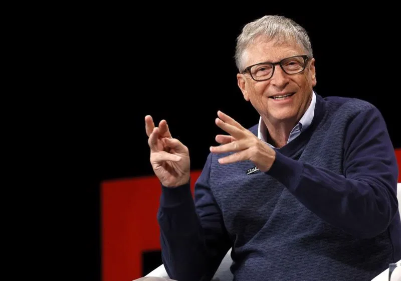 Bill Gates cống hiến chương hai cuộc đời cho các dự án từ thiện và chống biến đổi khí hậu.