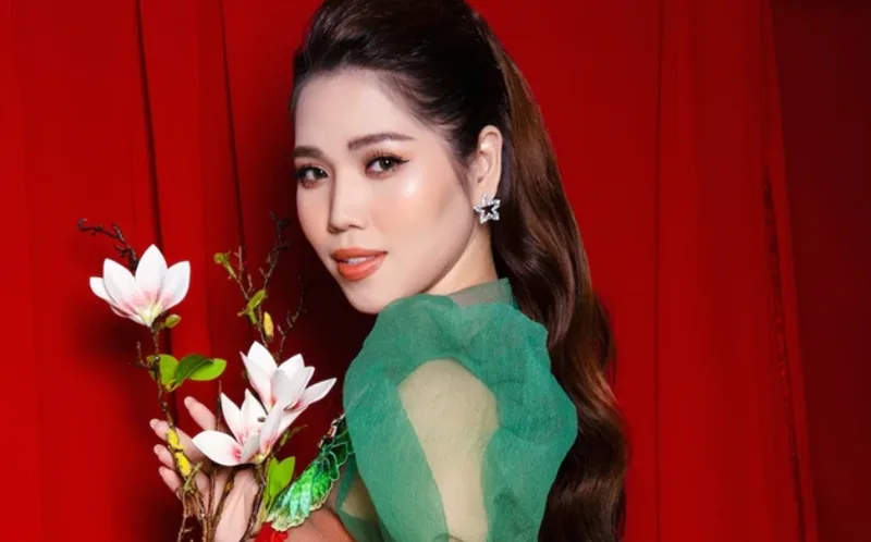 Ca sĩ Lan Vy bộc lộ niềm đam mê và năng khiếu âm nhạc từ những năm tháng tuổi thơ.